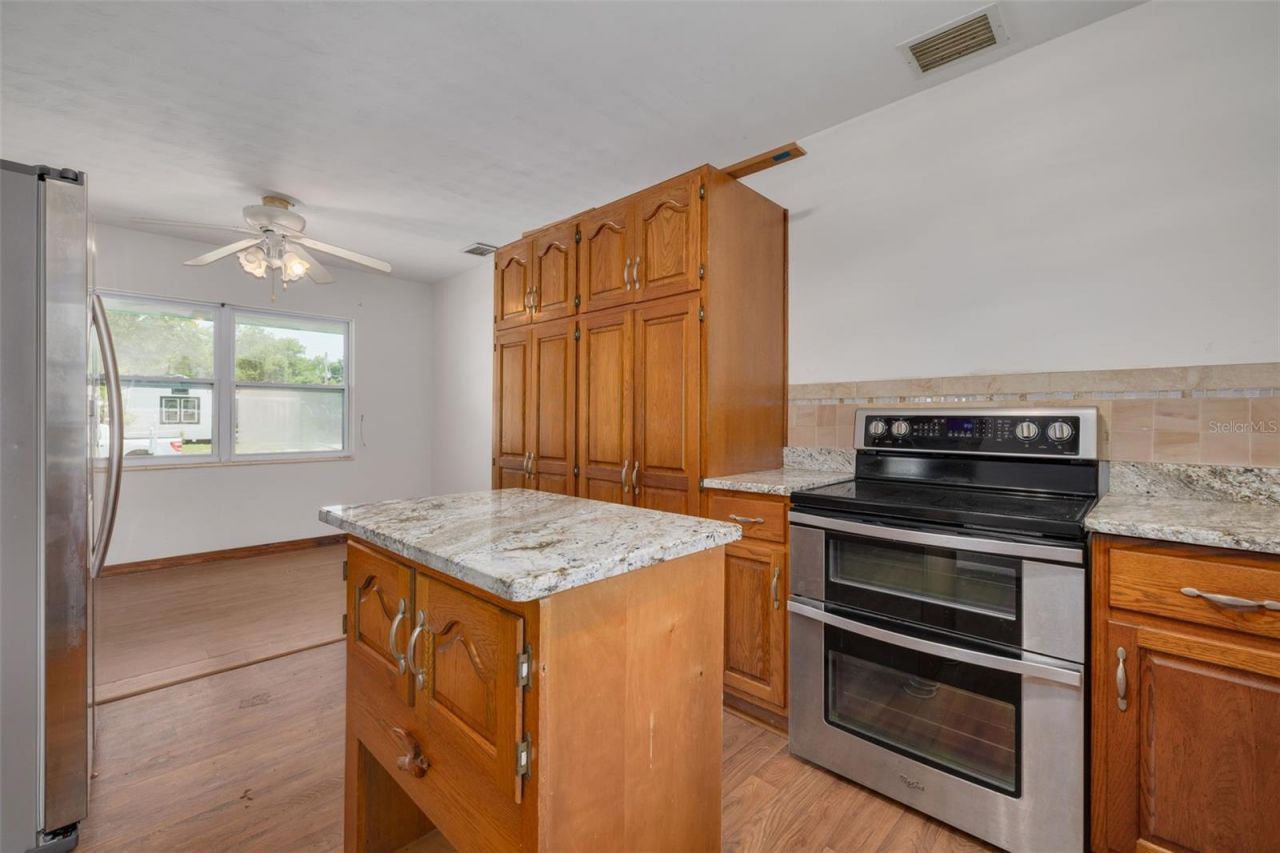 869 53rd Avenue S, Saint Petersburg, FL 33705 Photo
