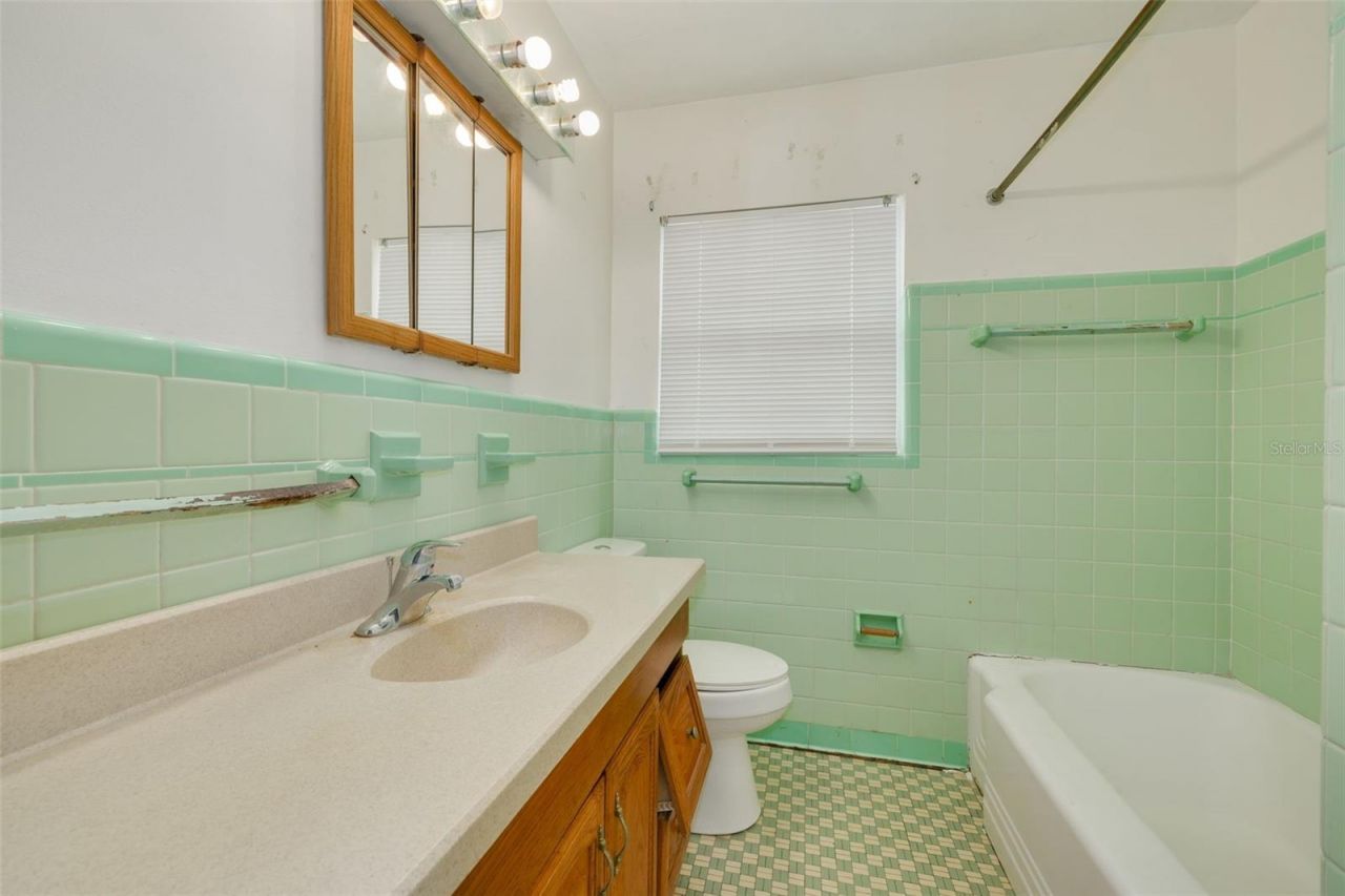 869 53rd Avenue S, Saint Petersburg, FL 33705 Photo