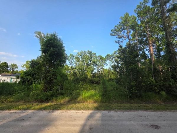 1233 EAST PARKWAY , DELAND, FL 32724