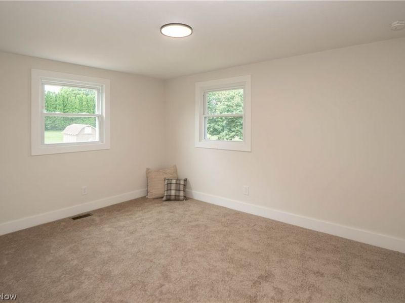 5550 Easton Street, Louisville, OH 44641 Photo 14
