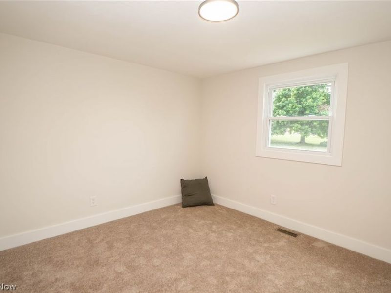5550 Easton Street, Louisville, OH 44641 Photo 16
