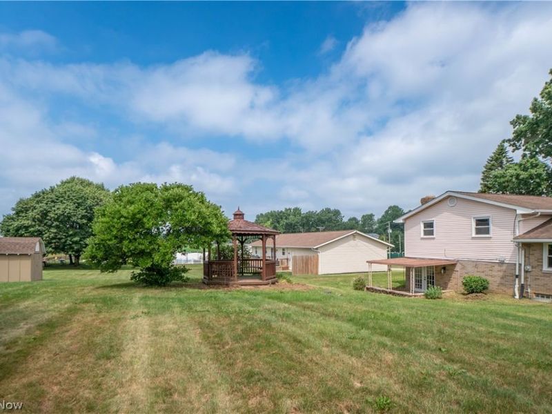 5550 Easton Street, Louisville, OH 44641 Photo 37