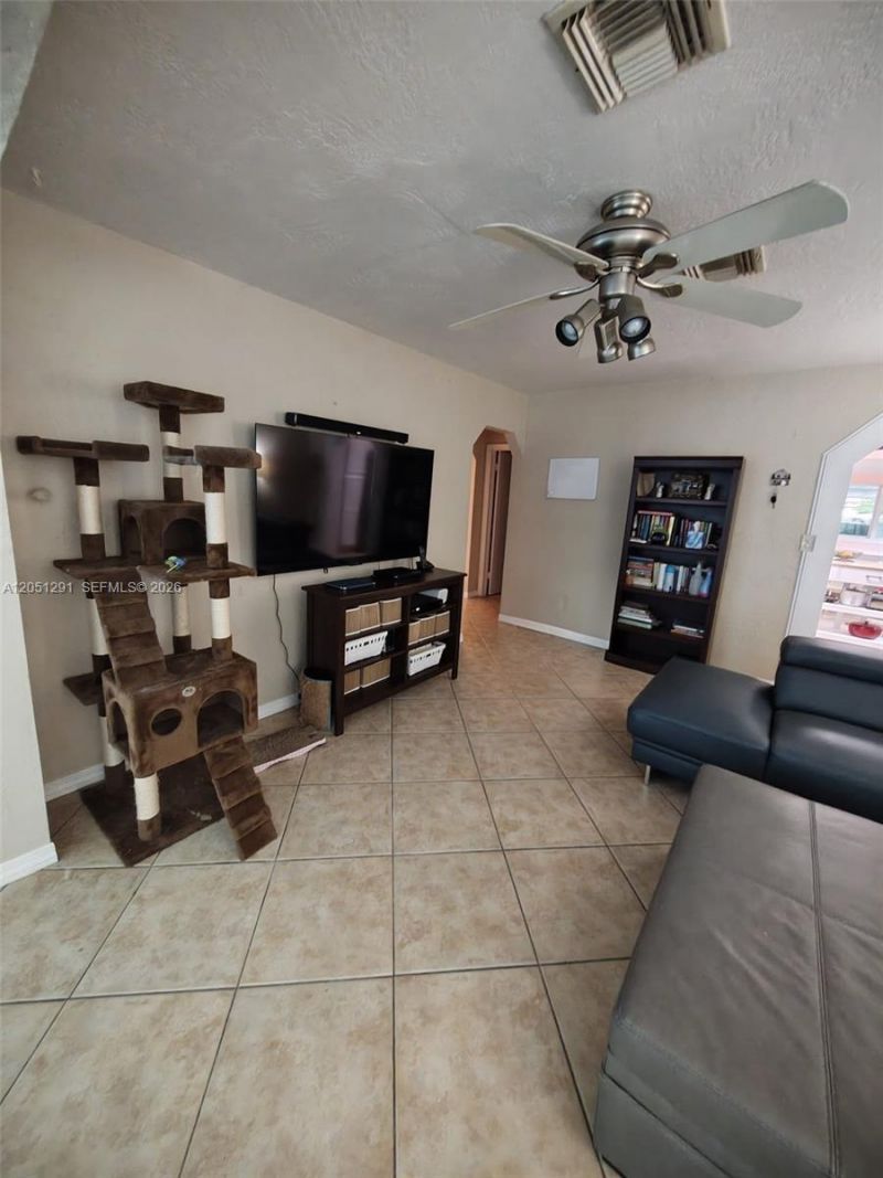 2418 Scott St , Hollywood, FL 33020 Photo