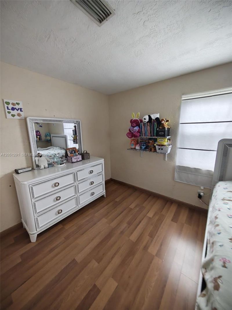 2418 Scott St , Hollywood, FL 33020 Photo