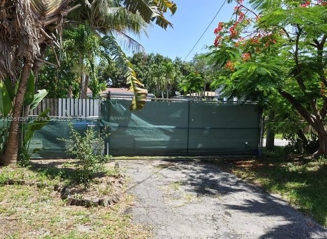 2418 Scott St , Hollywood, FL 33020 Photo