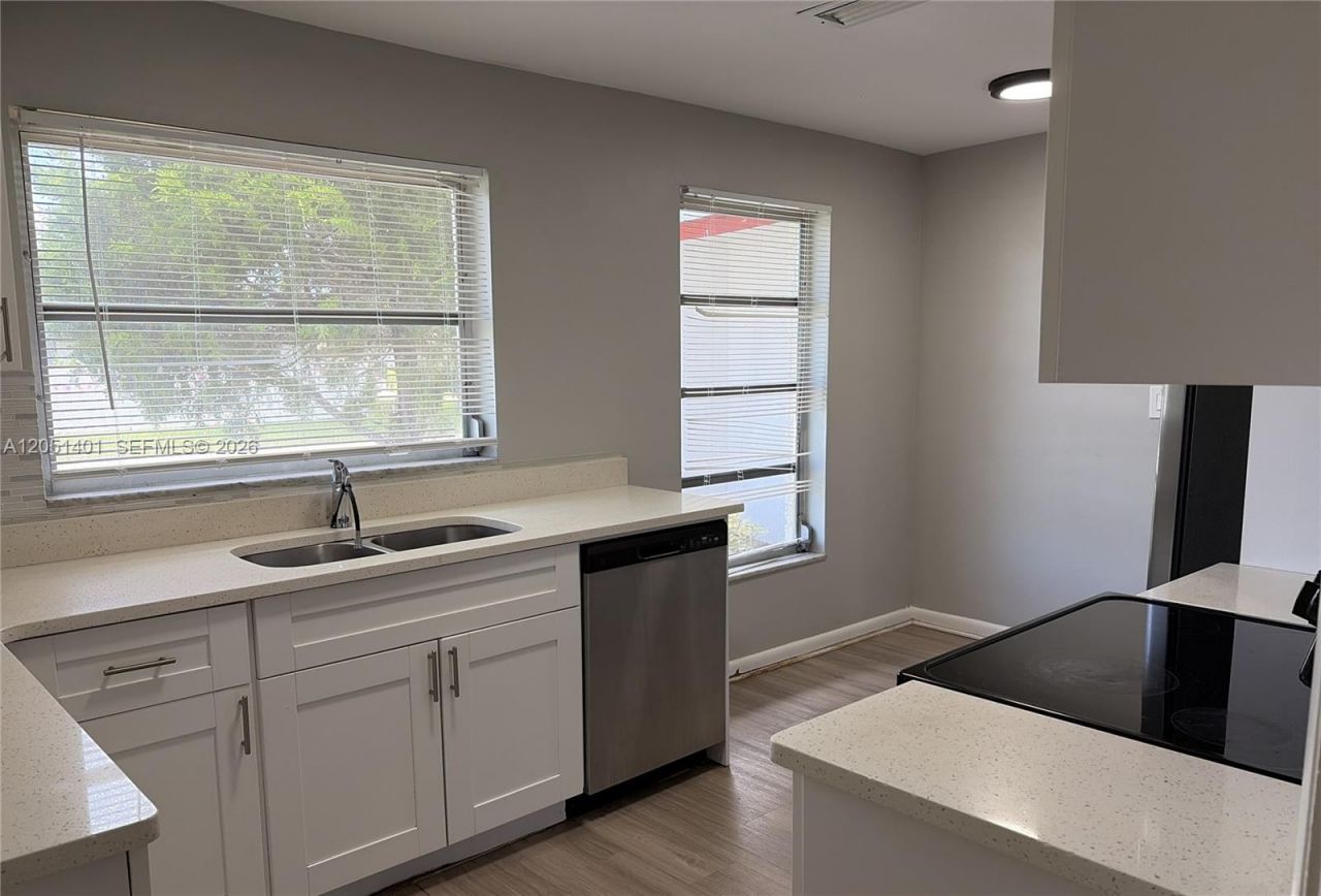 3696 Dogwood Ave, Palm Beach Gardens, FL 33410 Photo