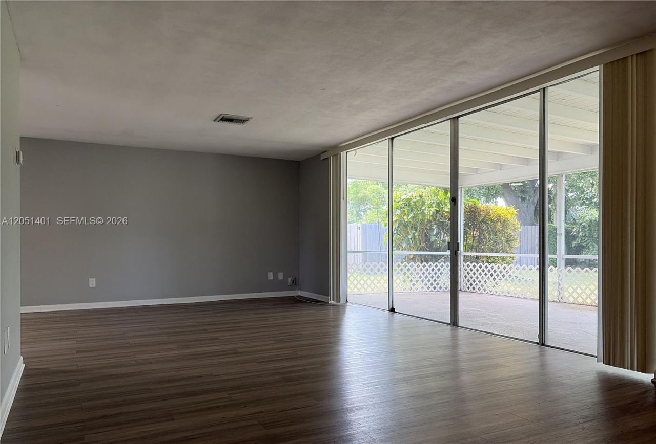 3696 Dogwood Ave , Palm Beach Gardens, FL 33410 Photo