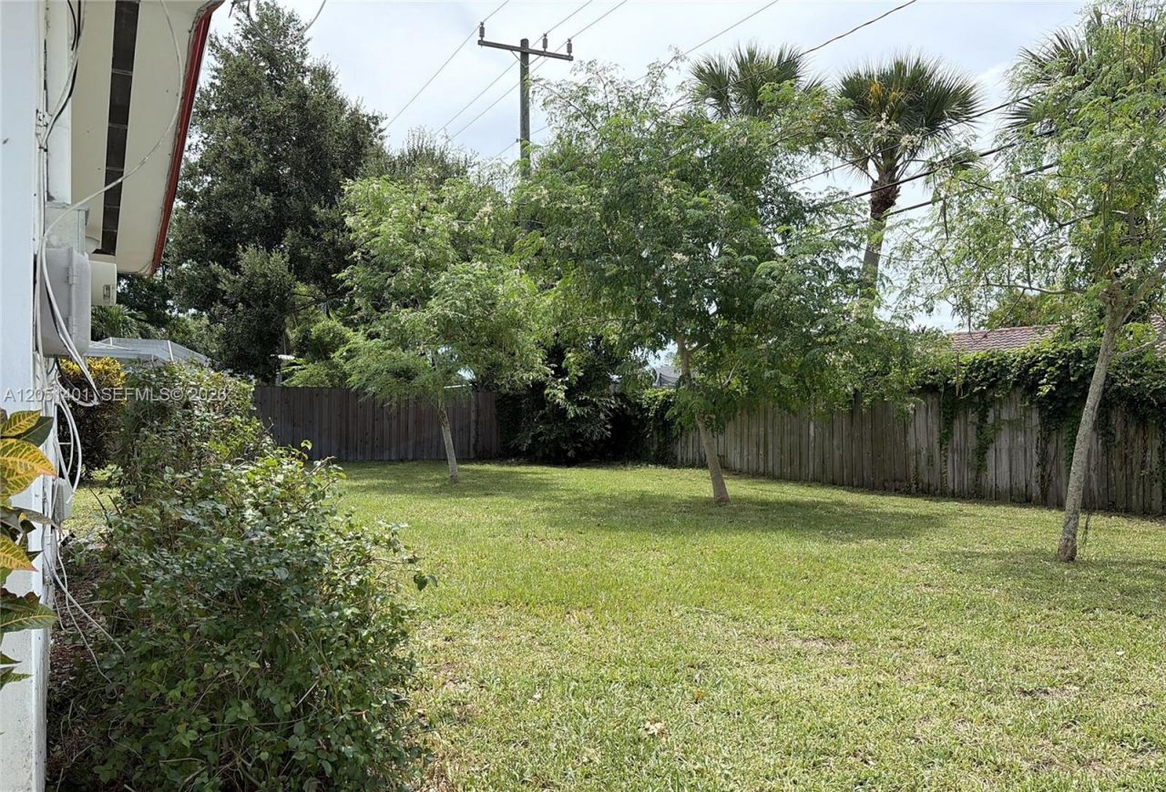 3696 Dogwood Ave , Palm Beach Gardens, FL 33410 Photo