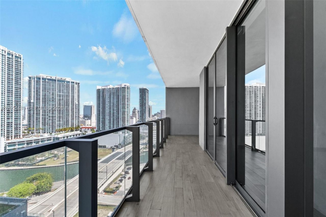 68 SE 6th St, Unit 1706, Miami, FL 33131 Photo