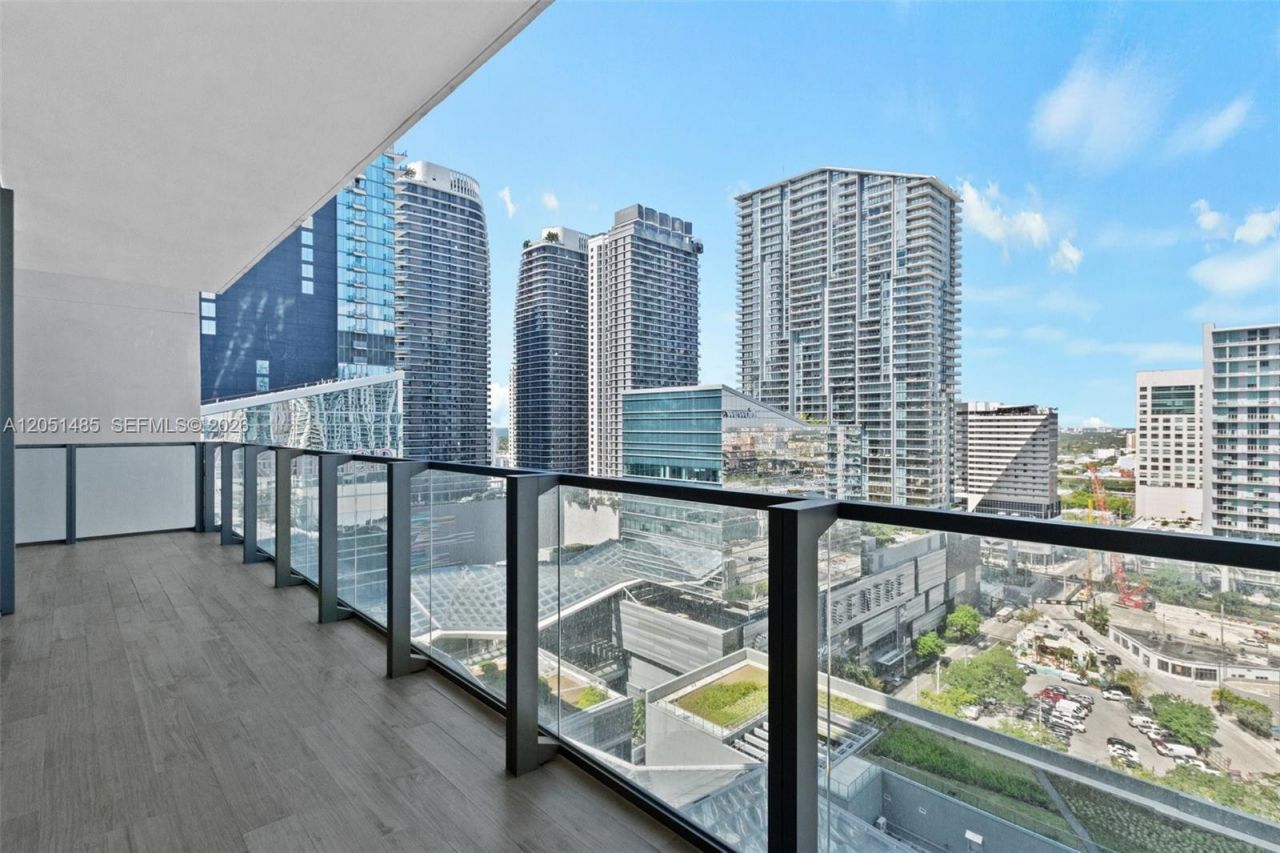 68 SE 6th St, Unit 1706, Miami, FL 33131 Photo