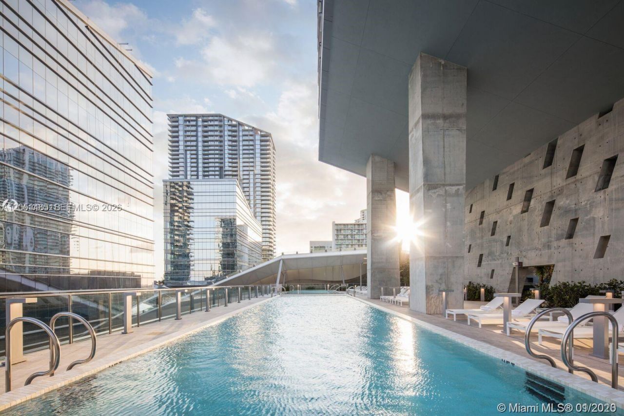 68 SE 6th St, Unit 1706, Miami, FL 33131 Photo