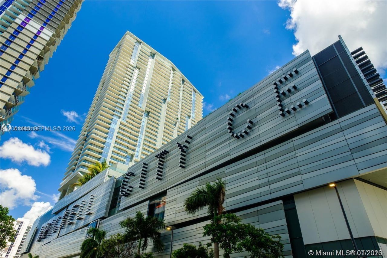 68 SE 6th St, Unit 1706, Miami, FL 33131 Photo