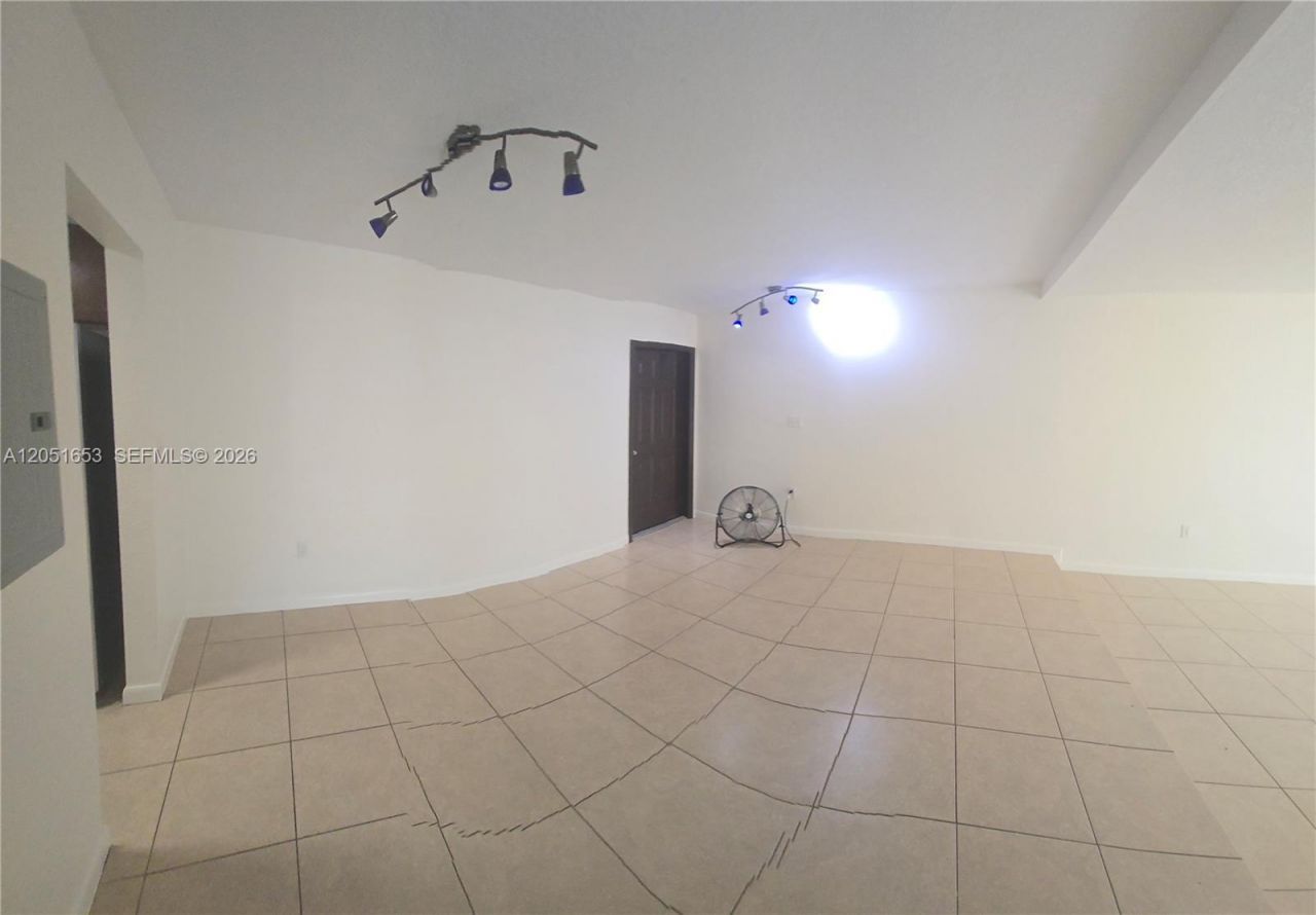 8950 SW 69th Ct, Unit 306, Pinecrest, FL 33156 Photo