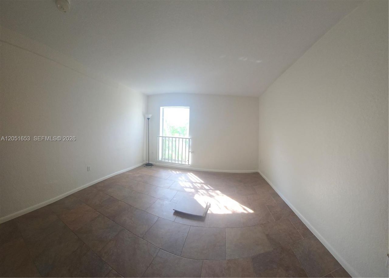 8950 SW 69th Ct, Unit 306, Pinecrest, FL 33156 Photo