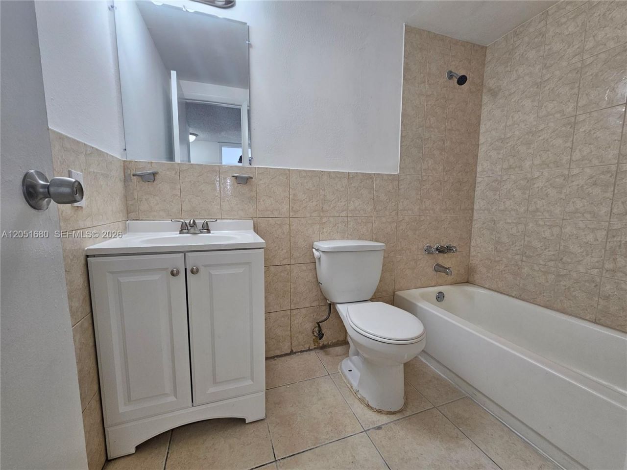 3610 NW 21st St , Unit 206, Lauderdale Lakes, FL 33311 Photo