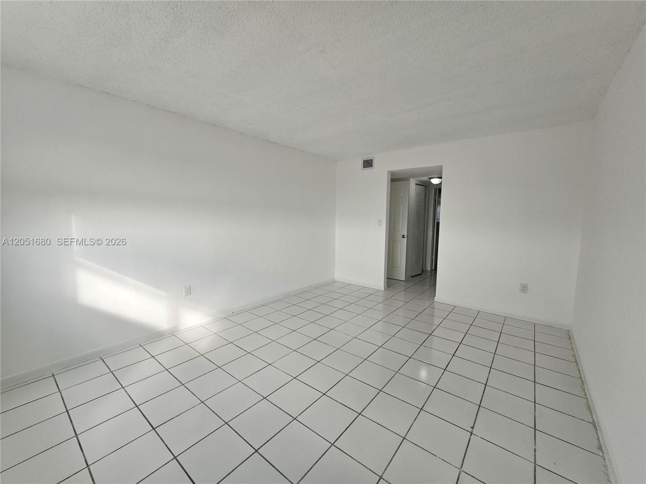 3610 NW 21st St , Unit 206, Lauderdale Lakes, FL 33311 Photo