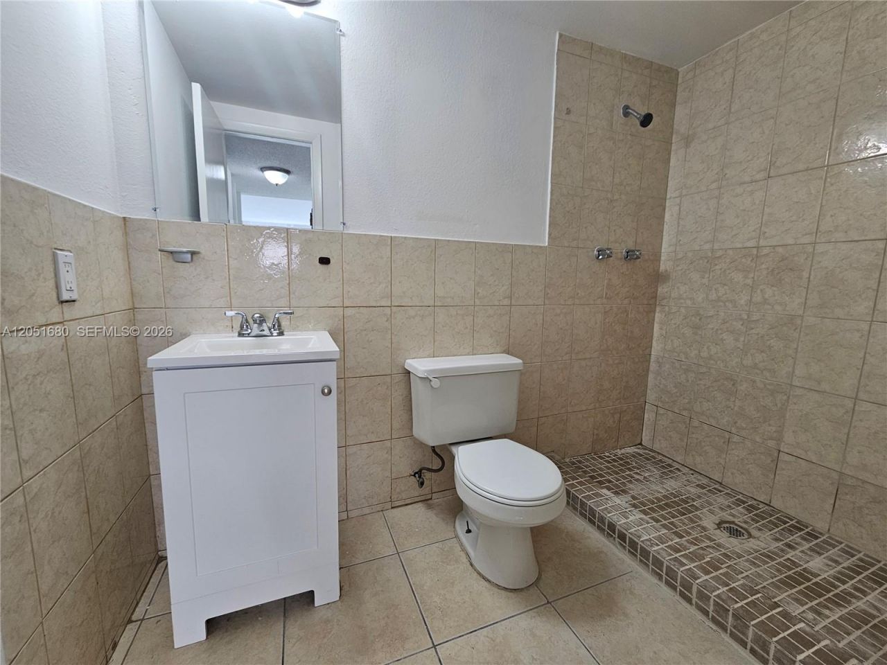 3610 NW 21st St , Unit 206, Lauderdale Lakes, FL 33311 Photo