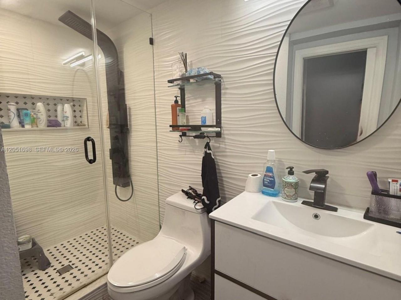 10417 NW 129th St, Unit B, Hialeah Gardens, FL 33018 Photo