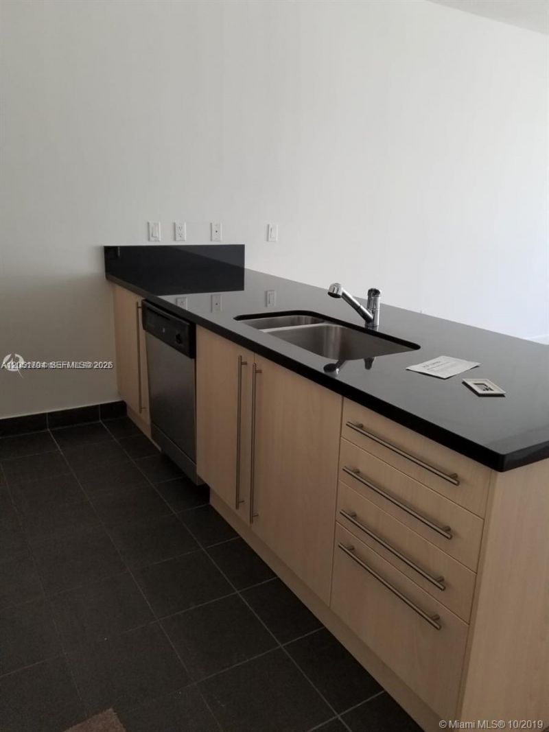 1111 SW 1st Ave , Unit 1724-N, Miami, FL 33130 Photo