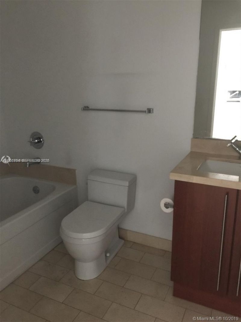 1111 SW 1st Ave , Unit 1724-N, Miami, FL 33130 Photo