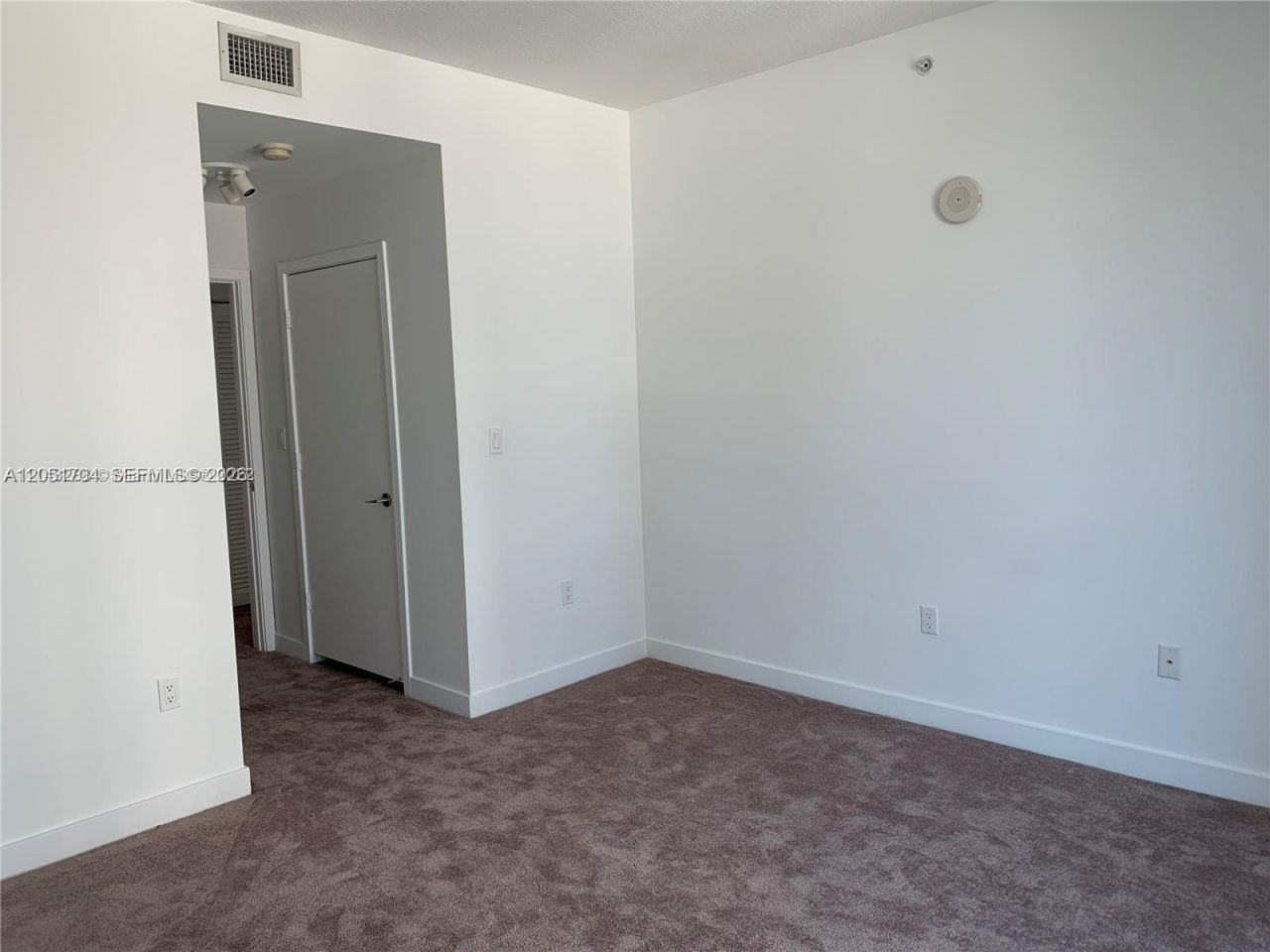 1111 SW 1st Ave , Unit 1724-N, Miami, FL 33130 Photo