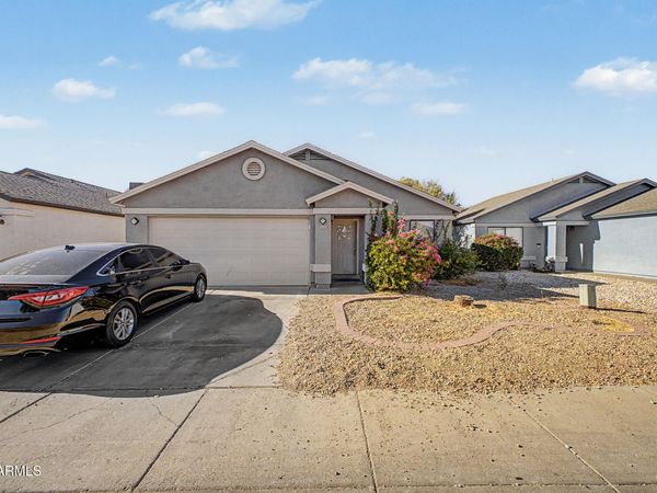 8534 W MARIPOSA Drive, Phoenix, AZ 85037
