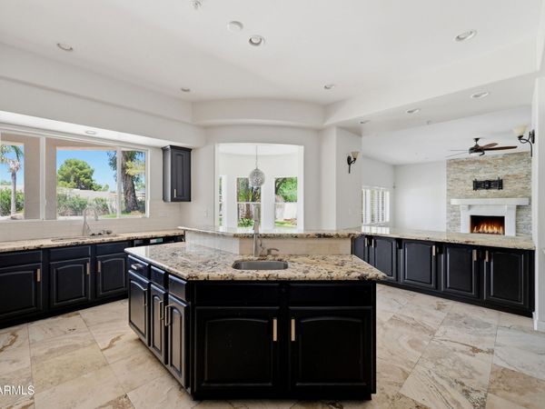 7214 E ROYAL PALM Road, Scottsdale, AZ 85258