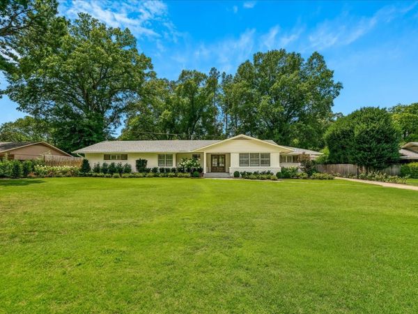 73 S MENDENHALL RD, Memphis, TN 38117