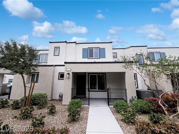 3610 Tripoli Cove Avenue , Las Vegas, NV 89106