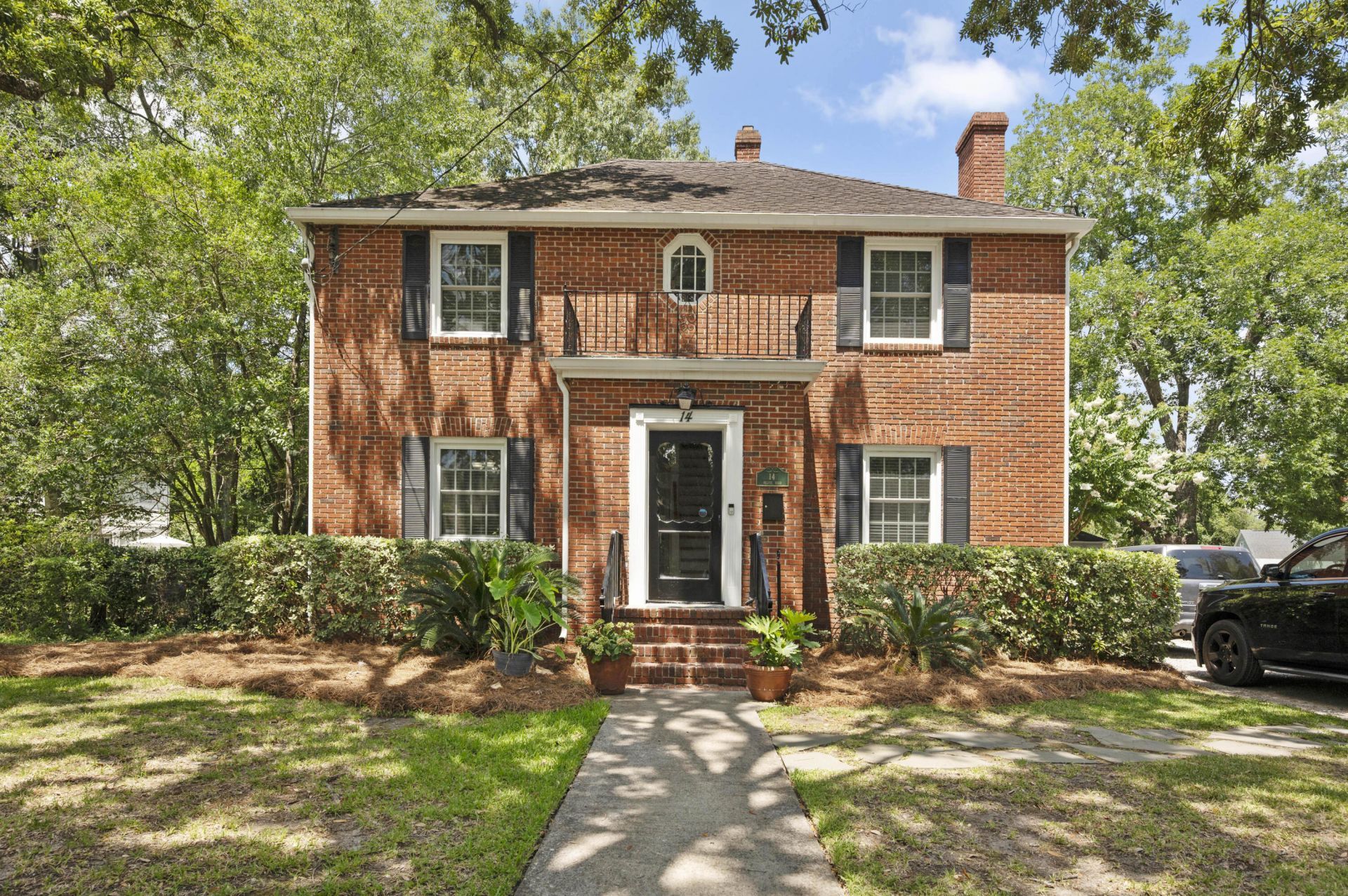 14 Belvue Road Photo 1