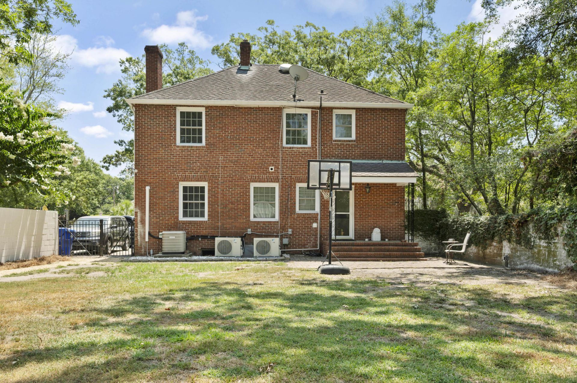 14 Belvue Road Photo 20