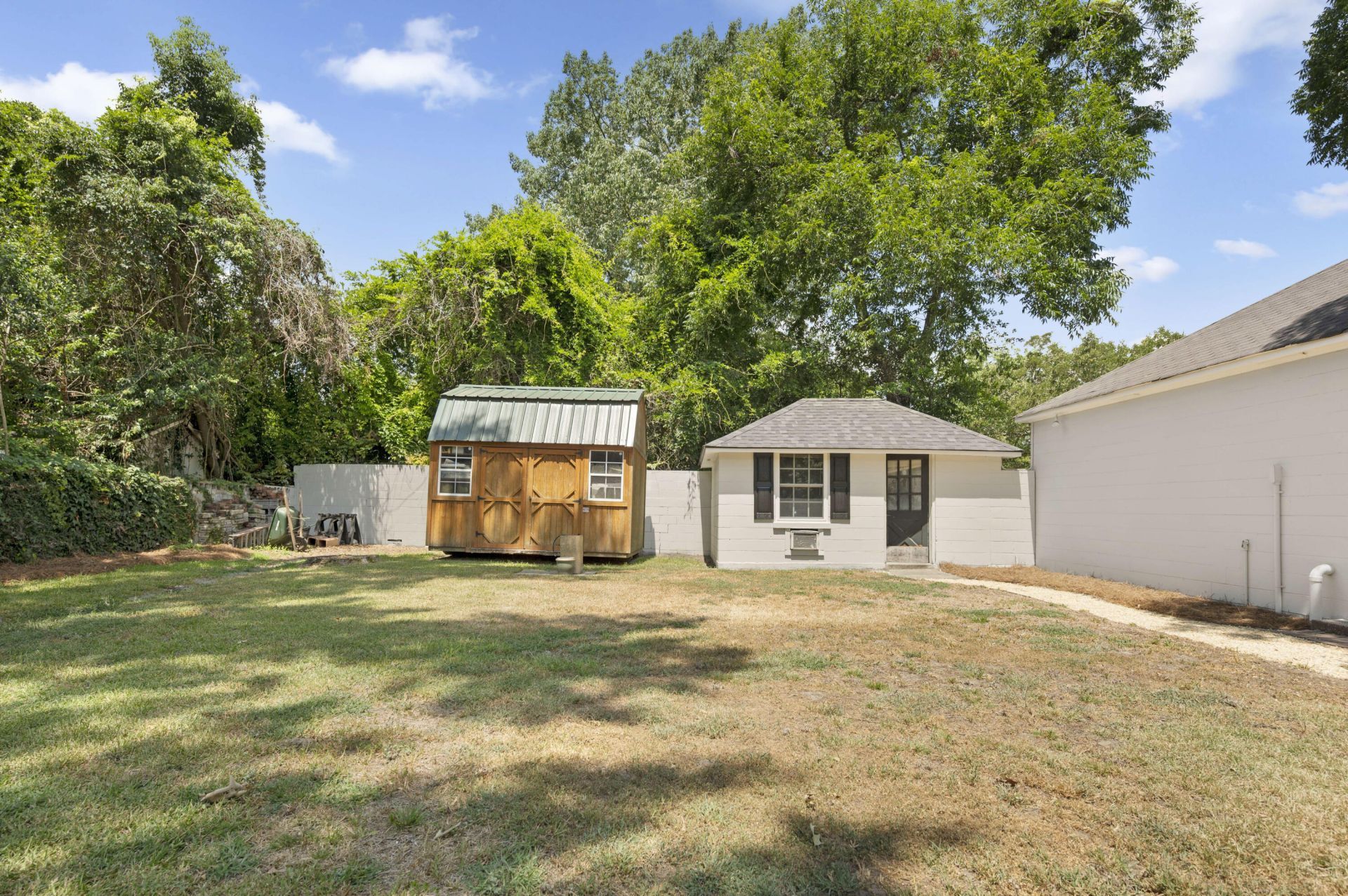 14 Belvue Road Photo 24