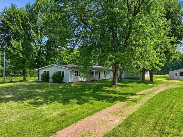 11555 EISENHOWER DRIVE, Chili, WI 54420