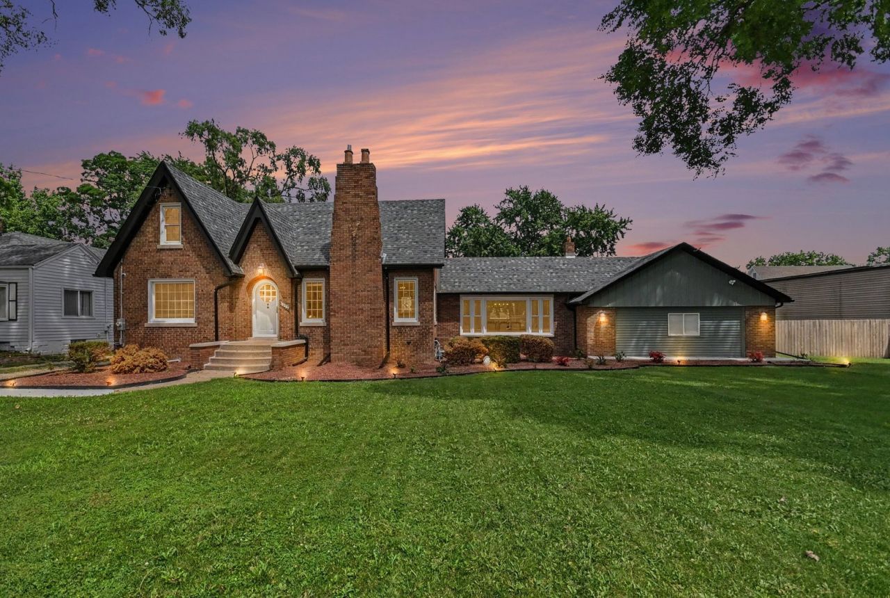 15257 State Street , South Holland, IL 60473
