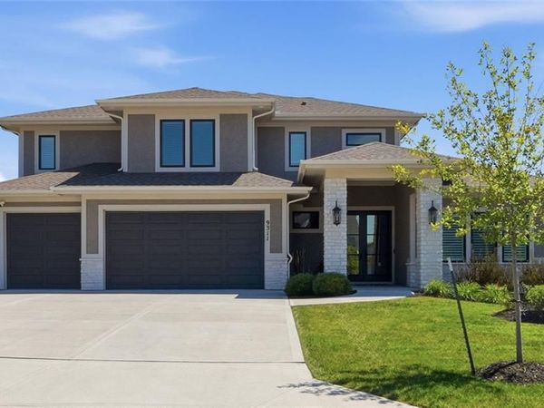 9311 W 168th Terrace, Overland Park, KS 66085