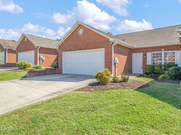 7400 Long Shot Lane, Knoxville, TN 37918