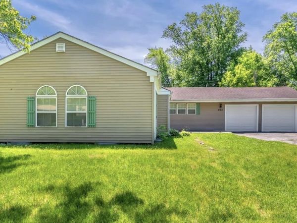 605 E 53rd Avenue , Merrillville, IN 46410