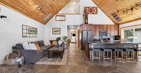 15205 Point Drive , Truckee, CA 96161 Photo