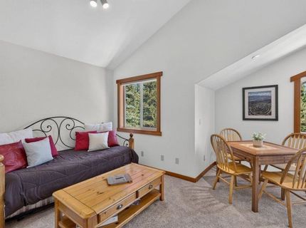 16752 Skislope Way, Truckee, CA 96161 Photo