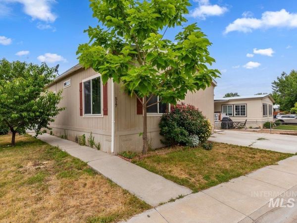 517 N Meadowland Dr, Boise, ID 83713