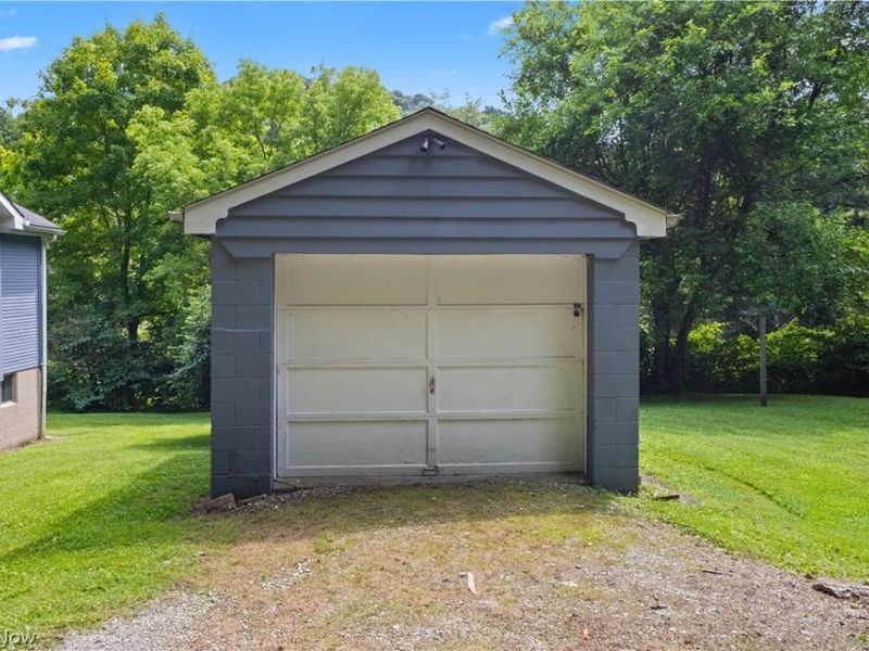 210 Arnell Lane, Steubenville, OH 43952 Photo 3