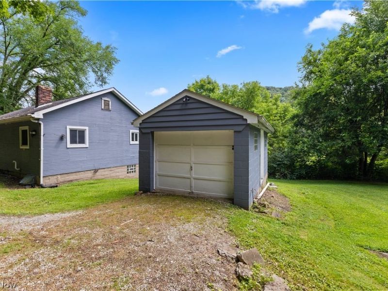 210 Arnell Lane, Steubenville, OH 43952 Photo 5