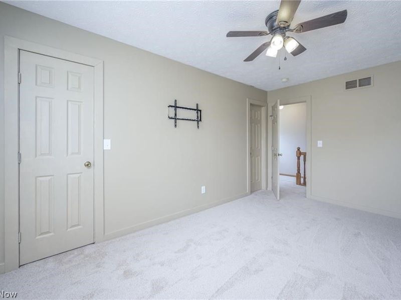 835 Yorkshire Drive, Ravenna, OH 44266 Photo 7