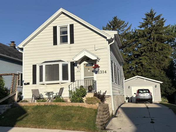 1314 S 24th Street, Sheboygan, WI 53081