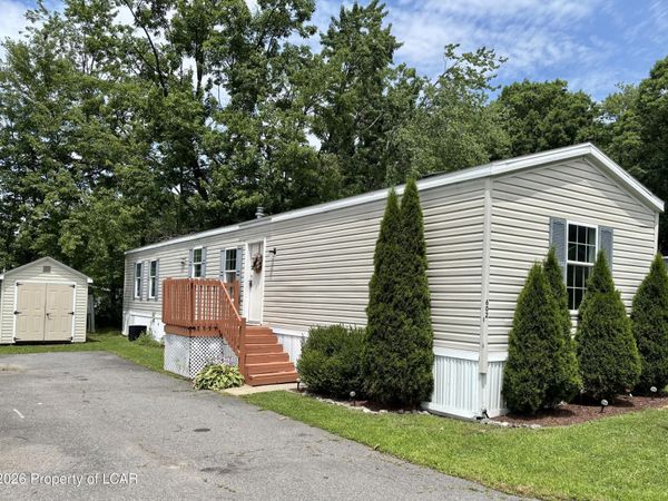 602 6th Street, Moosic, PA 18507