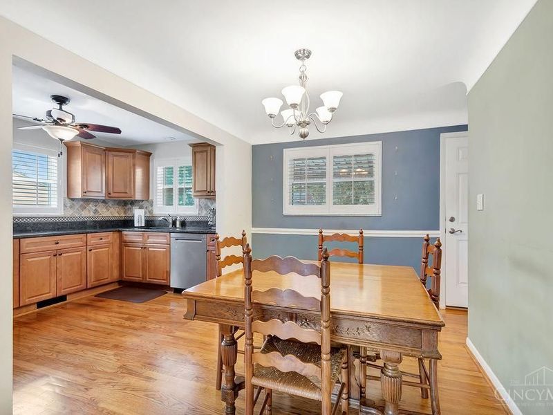 8000 Queens Avenue, Sycamore Township, OH 45236 Photo 11