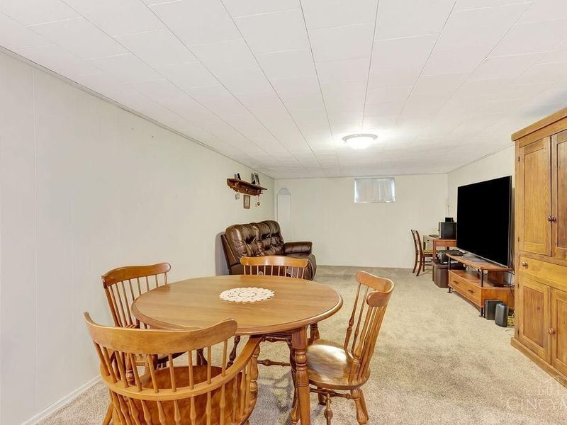 8000 Queens Avenue, Sycamore Township, OH 45236 Photo 16
