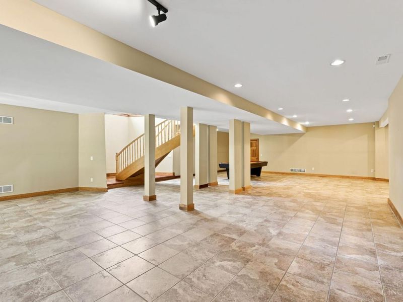 656 Eight Mile Road, Anderson Twp, OH 45255 Photo 63