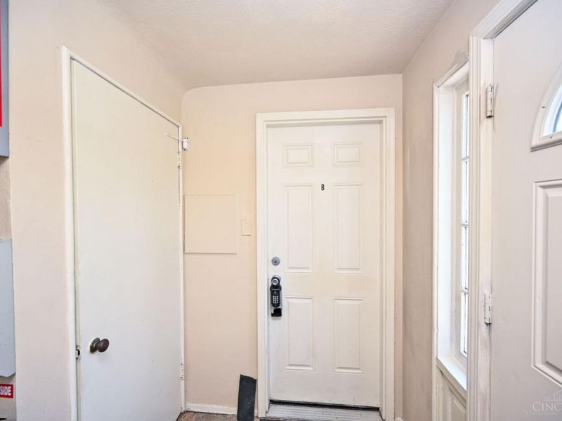 24 Gahl Terrace, Cincinnati, OH 45215 Photo 9