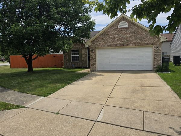 5360 Lakeside Manor Drive, Indianapolis, IN 46254